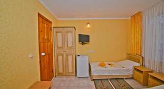 Гостиница Terskaya 70 Анапа Классический трехместный номер-2